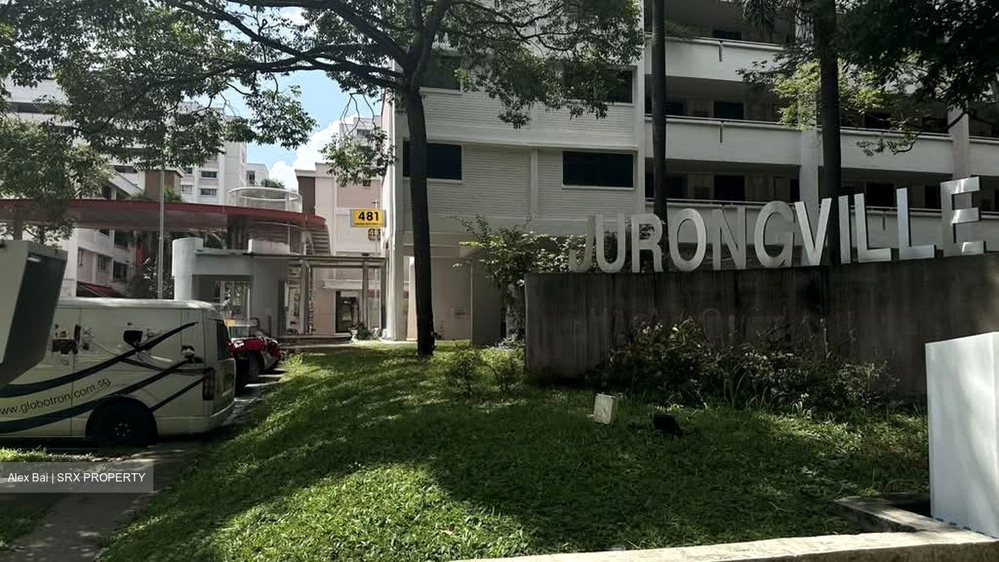 Jurong West Street 41 (D22), Shop House #563946721